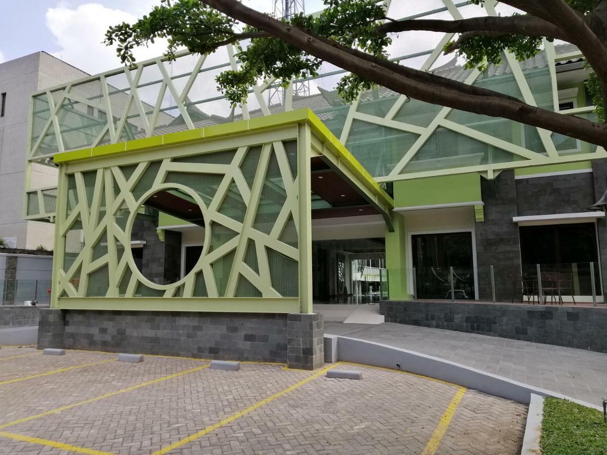 Arkeo Hotel Bandung Exterior photo